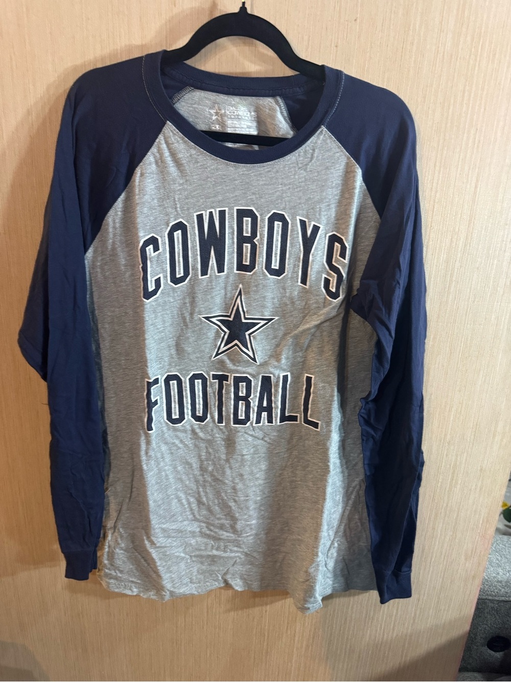 NFL Dallas Cowboys Long Sleeve Raglan Tee - Gray & Navy Size 2XL